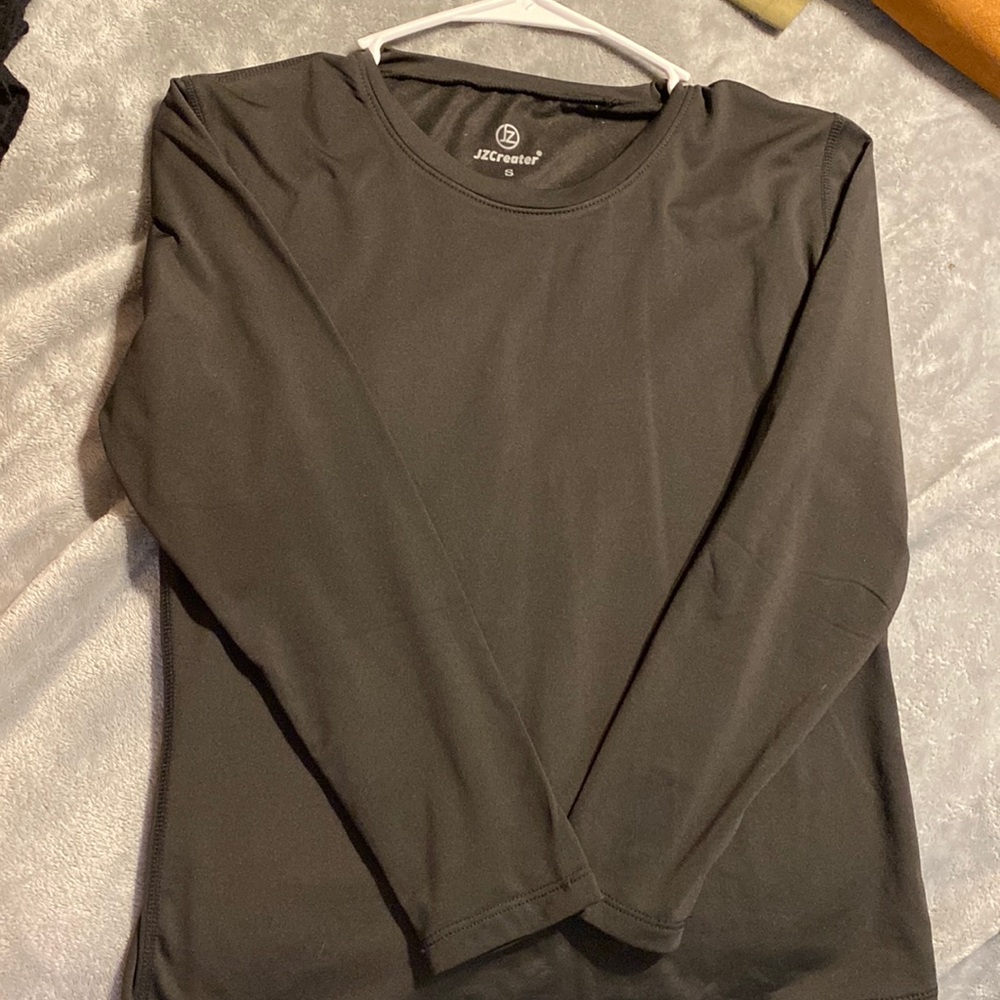 Black cold protected longsleeve